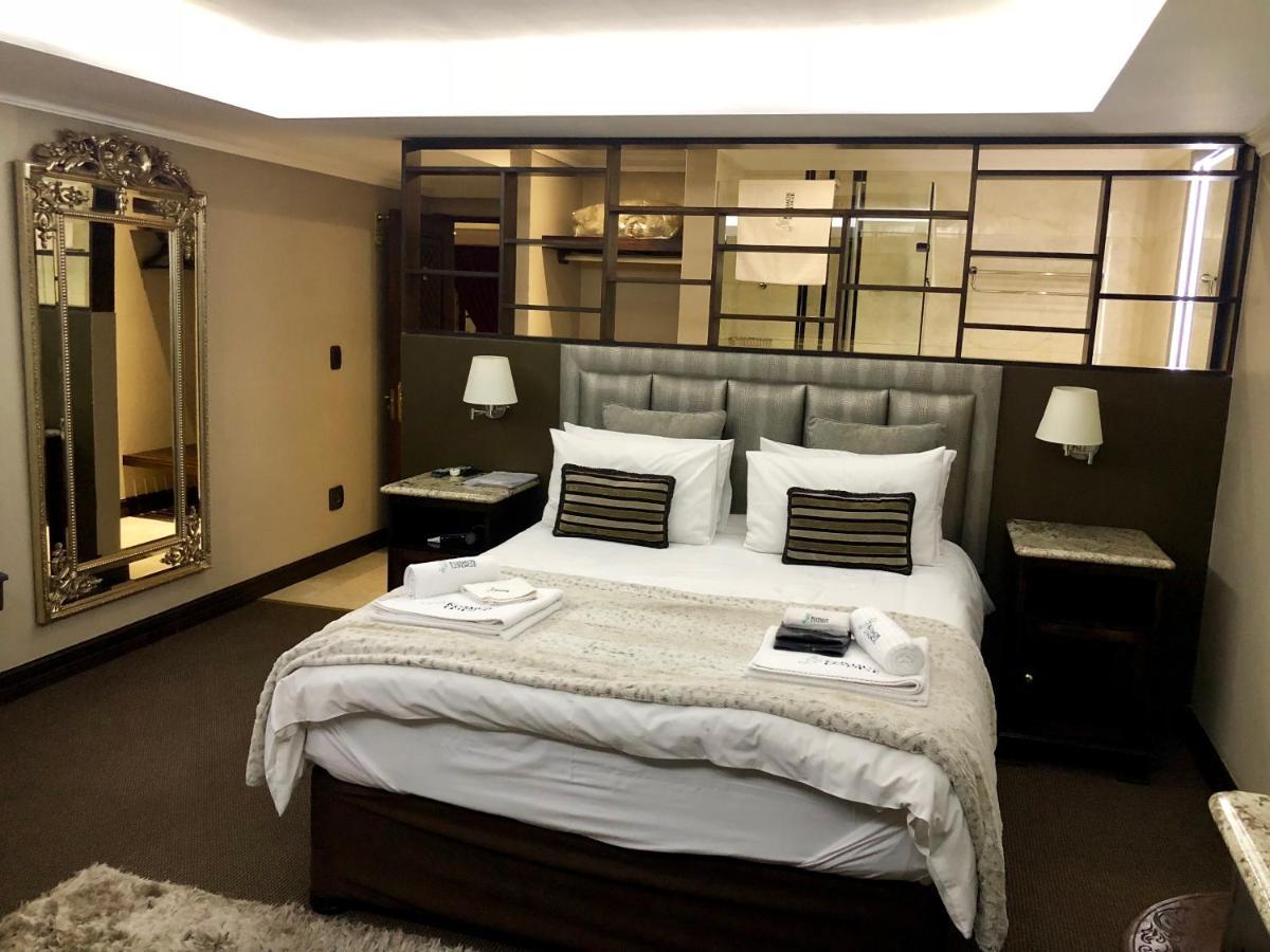 Kosmos Lodge Hartbeespoort Buitenkant foto