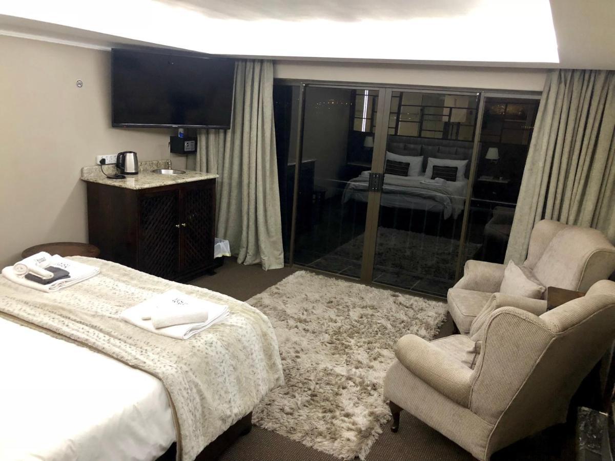 Kosmos Lodge Hartbeespoort Buitenkant foto