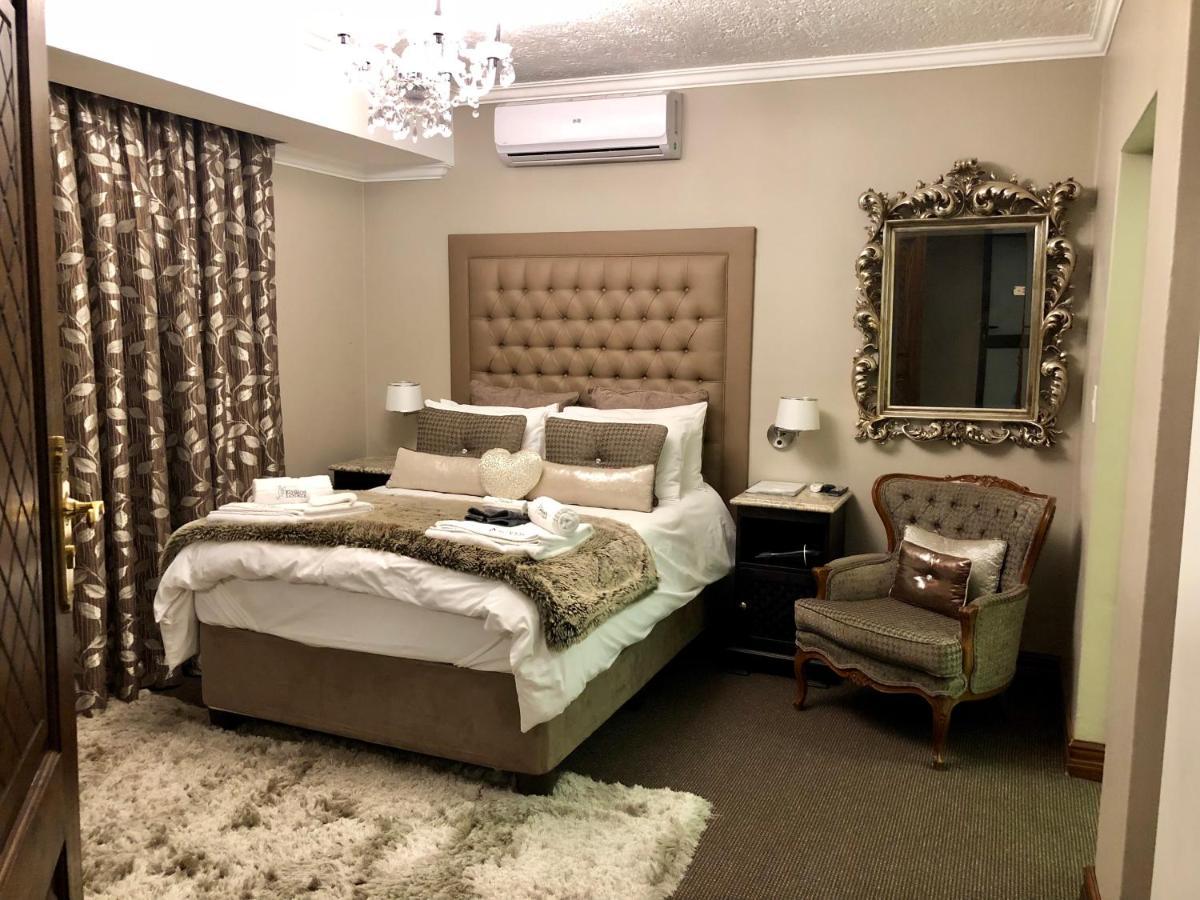 Kosmos Lodge Hartbeespoort Buitenkant foto