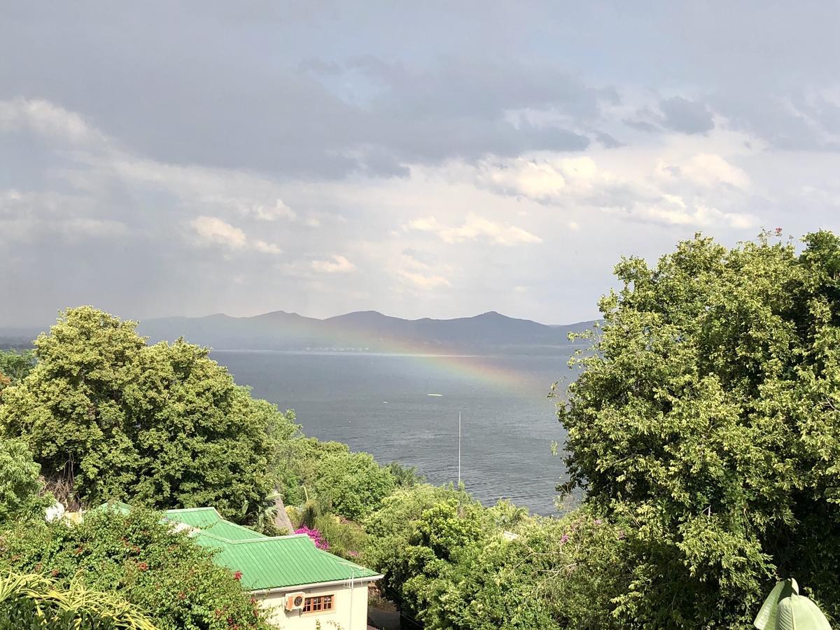 Kosmos Lodge Hartbeespoort Buitenkant foto