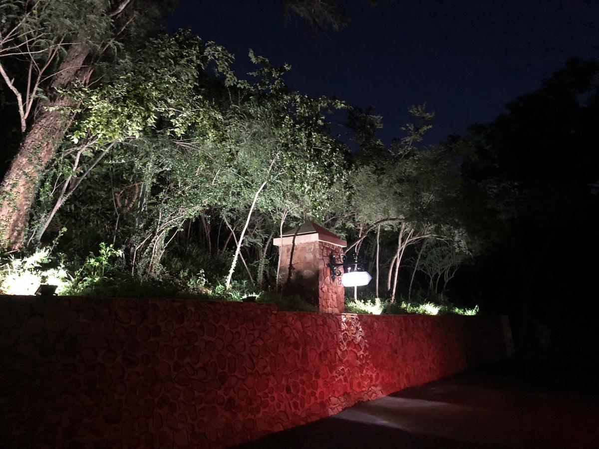 Kosmos Lodge Hartbeespoort Buitenkant foto